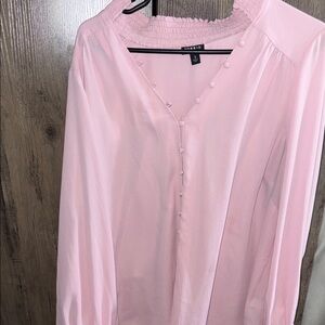 ❤️Torrid Light Pink Blouse with Button Detail
